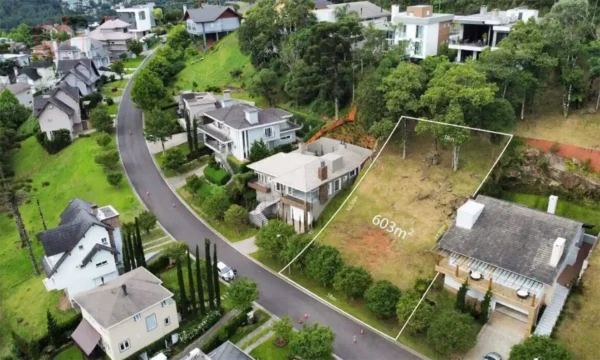 Terreno Exclusivo em Condomínio Fechado – 1.200 m² | Alto Padrão - Imagem 3